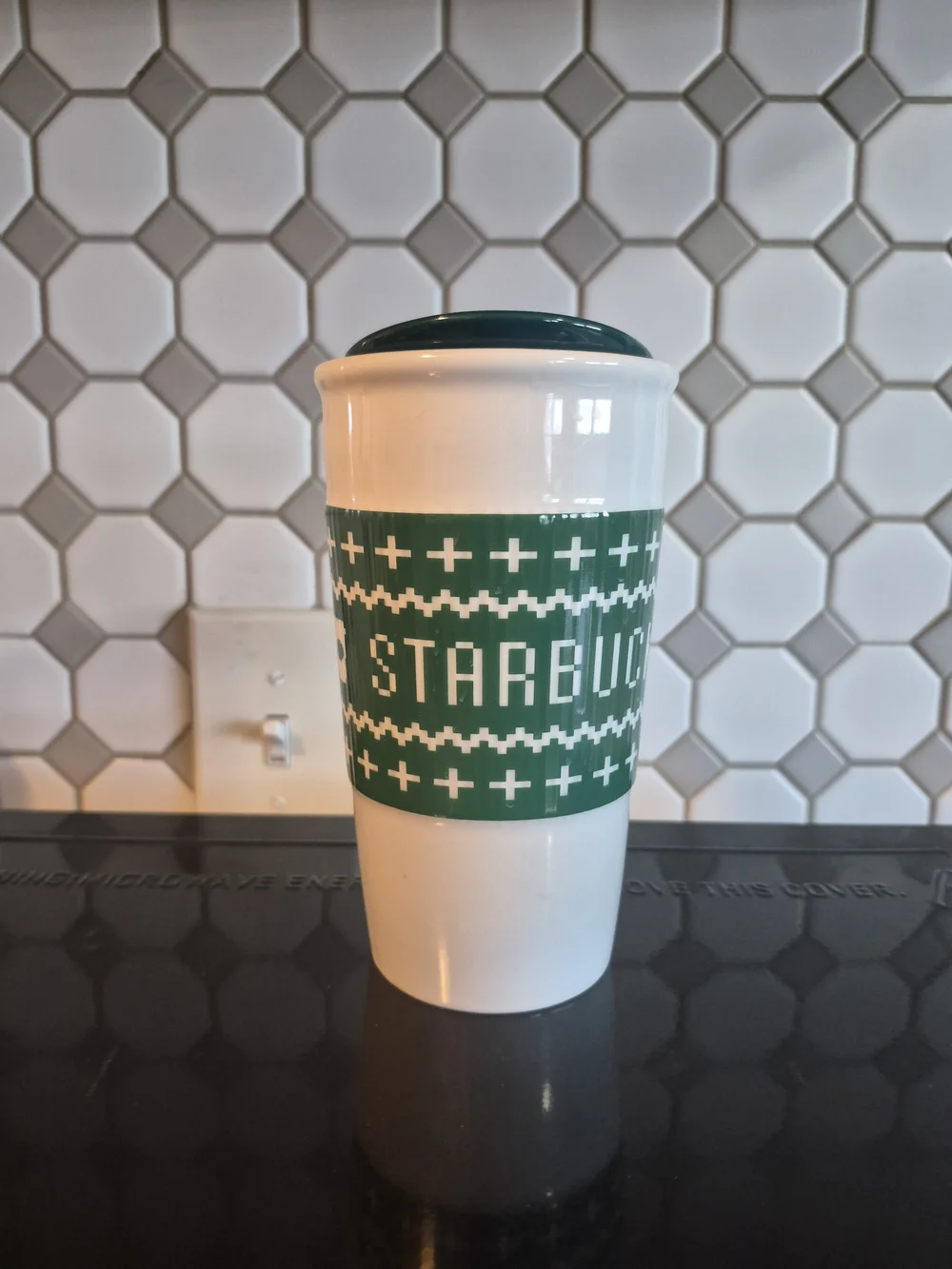 Starbucks 2016 Holiday Green Sweater/Pixel Knit Ceramic Travel Mug